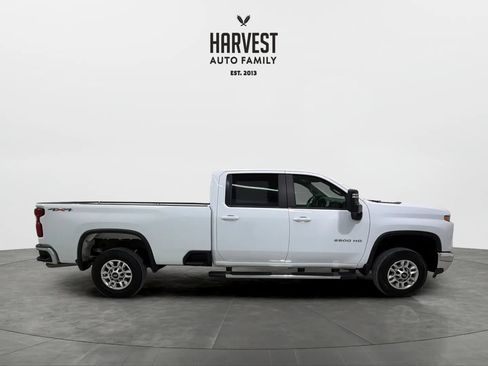 Used 2025 Chevrolet Silverado 2500 LT w/ Convenience Package AWD/4WD image 8