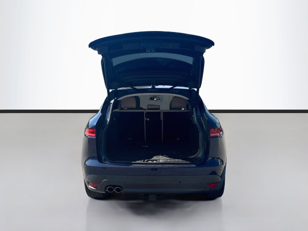 Used 2017 Jaguar F-PACE Prestige AWD/4WD image 9