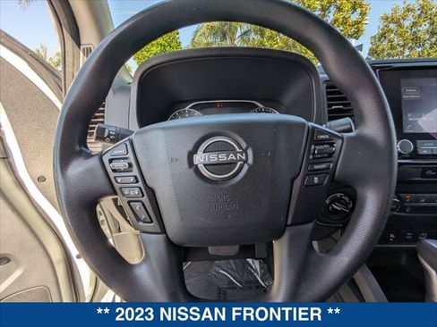 Used 2023 Nissan Frontier S w/ Technology Package AWD/4WD image 13