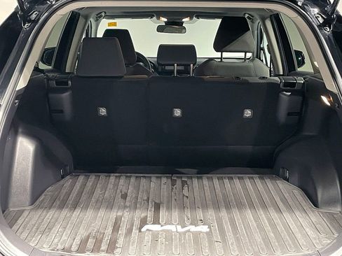 Used 2019 Toyota RAV4 XLE image 5