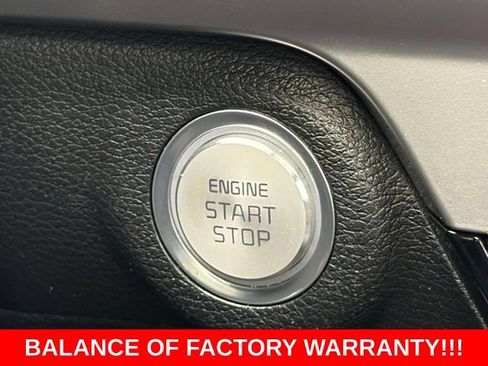 Used 2024 Kia Telluride EX w/ EX Captain's Chair Package FWD image 27