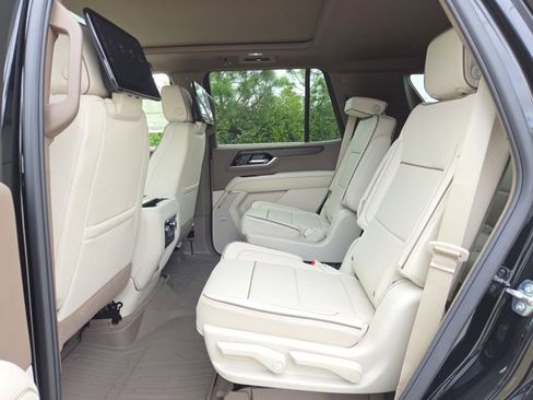 New 2026 GMC Yukon Denali w/ Denali Reserve Package image 9