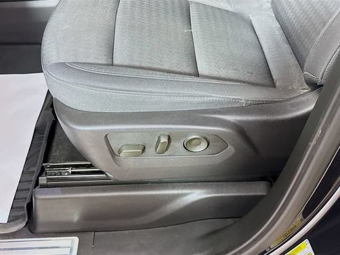 Used 2024 Chevrolet Silverado 1500 LT Trail Boss w/ LPO, Dark Essentials Package AWD/4WD image 23
