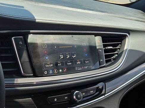 Used 2024 Buick Enclave Essence FWD image 24