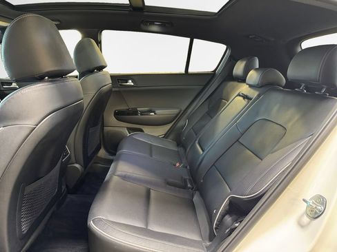 Certified 2022 Kia Sportage SX AWD/4WD image 24