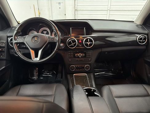 Used 2015 Mercedes-Benz GLK 350 2WD image 21