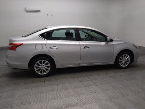 Used 2019 Nissan Sentra SV FWD image 10
