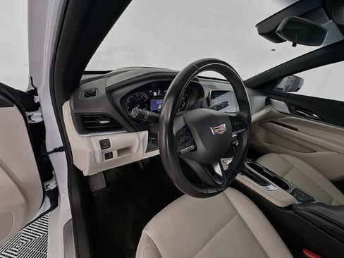 Used 2022 Cadillac CT4 Luxury w/ Sun And Sound Package RWD image 9