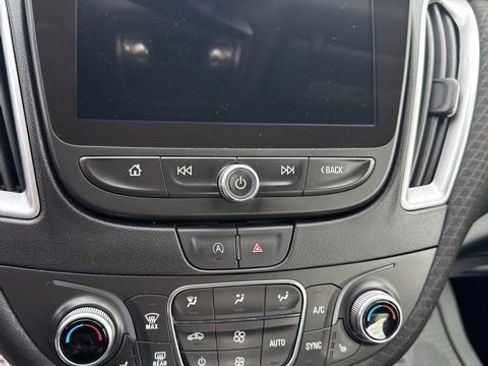 Used 2024 Chevrolet Malibu LT image 16