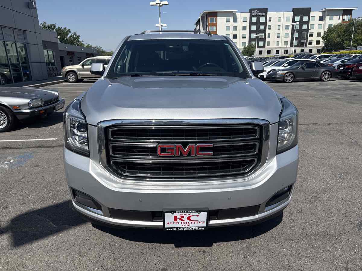 Used 2015 GMC Yukon XL SLT w/ HD Trailering Package AWD/4WD image 3