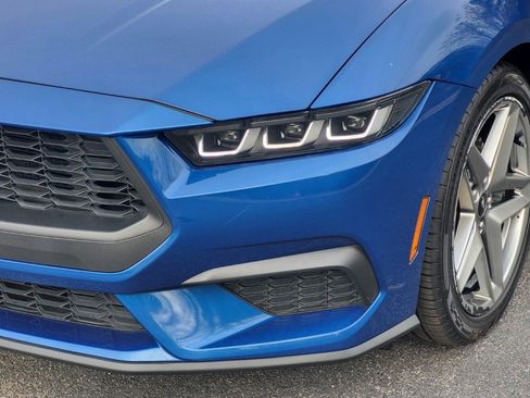 Used 2024 Ford Mustang Coupe image 7