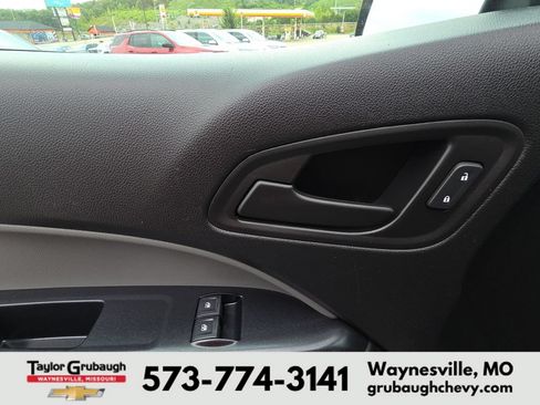 Used 2020 Chevrolet Colorado W/T RWD image 15