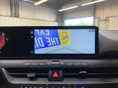 Used 2025 Kia K4 FWD image 42