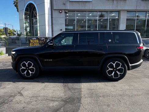 Used 2023 Rivian R1S Adventure AWD/4WD image 31