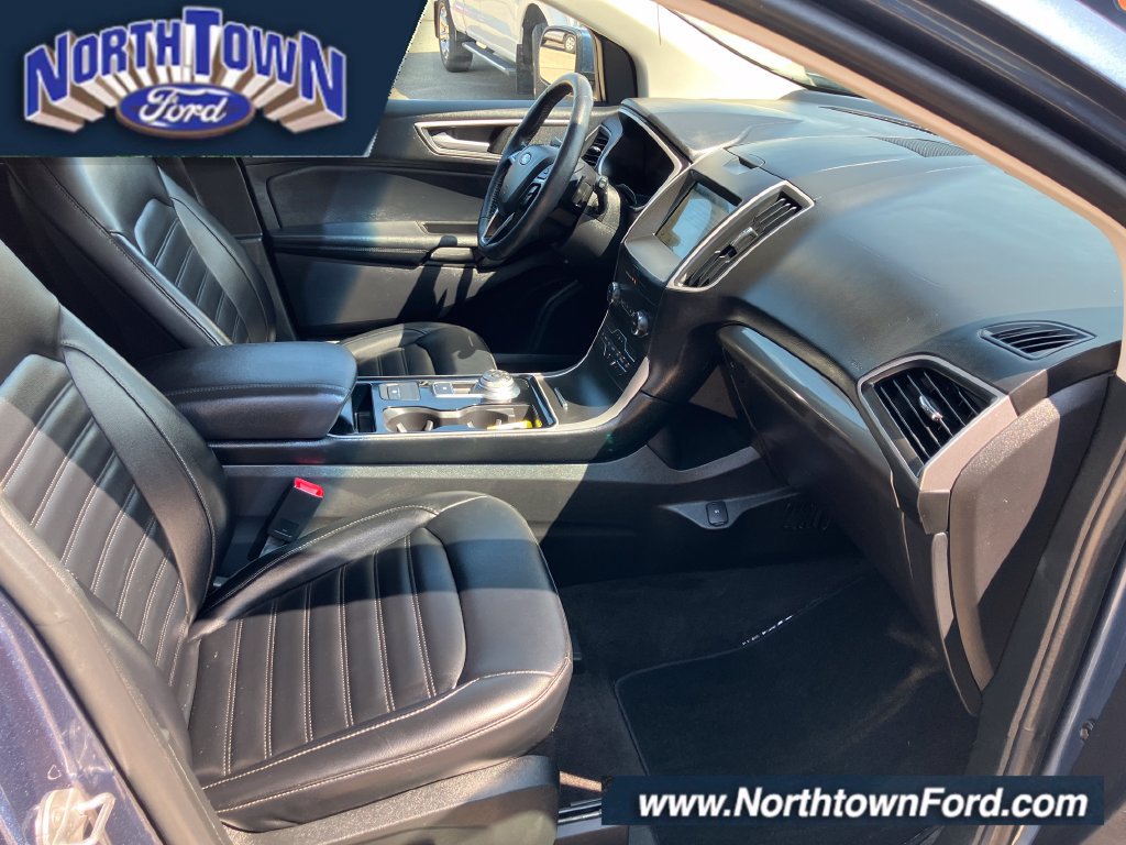 Used 2019 Ford Edge SEL w/ Equipment Group 201A AWD/4WD image 16