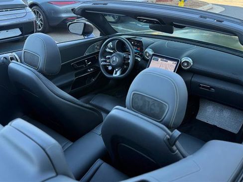 Used 2023 Mercedes-Benz SL 43 AMG image 33