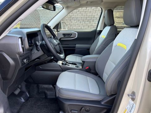 Used 2025 Ford Bronco Sport Badlands w/ Sasquatch Badlands Package image 4