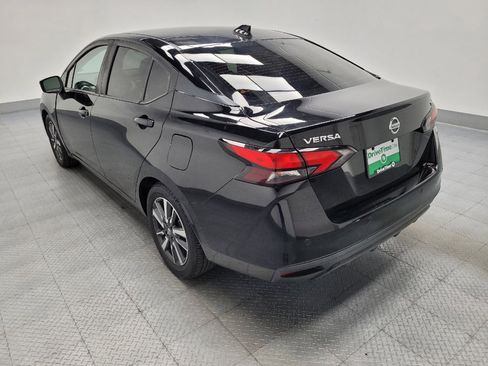 Used 2021 Nissan Versa SV FWD image 5