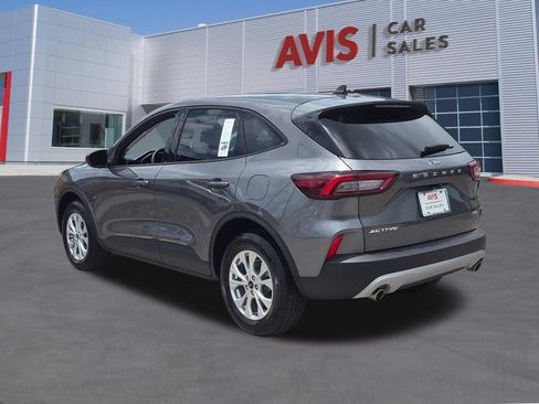 Used 2025 Ford Escape Active AWD/4WD image 10