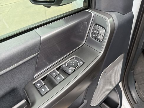 Used 2025 Ford F150 Lariat w/ Equipment Group 501A Mid AWD/4WD image 10