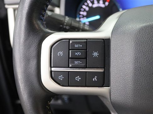 Used 2024 Ford Expedition Max XLT image 34