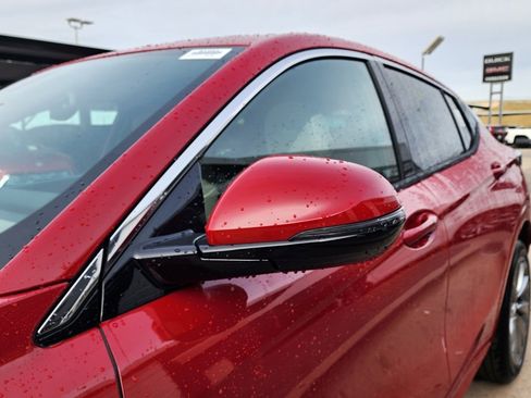 New 2026 Buick Envista Avenir image 12