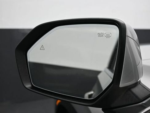Used 2025 Hyundai Palisade SEL FWD image 4