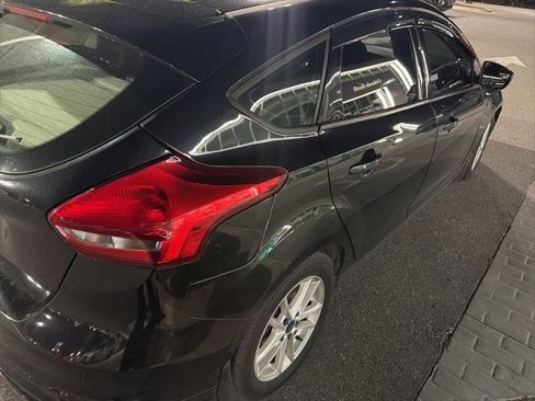 Used 2015 Ford Focus SE image 9