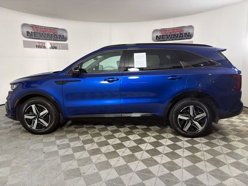 Used 2023 Kia Sorento S w/ Panoramic Sunroof Package FWD image 8