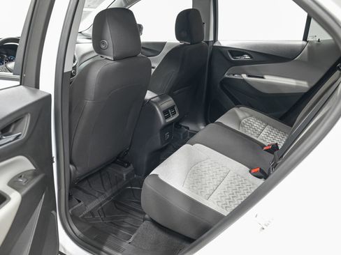 Used 2023 Chevrolet Equinox LS w/ LS Convenience Package image 28