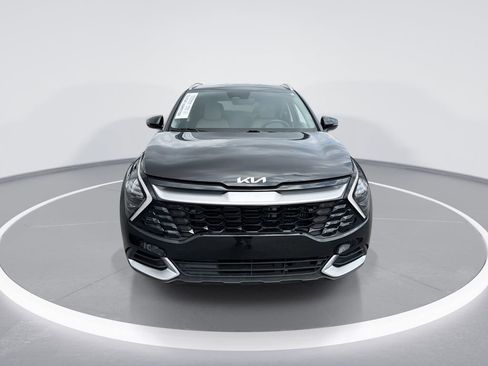 Used 2024 Kia Sportage EX image 3