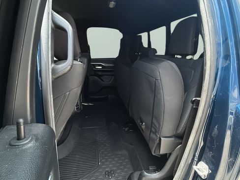 Used 2021 RAM 1500 Big Horn RWD image 16