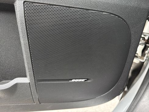 Used 2015 Chevrolet Traverse LTZ image 24