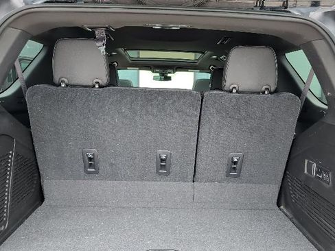 Used 2021 GMC Yukon Denali image 9