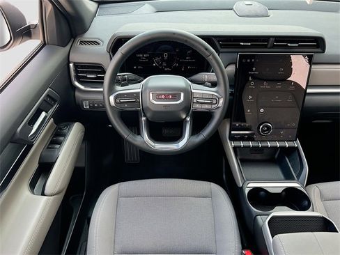 New 2026 GMC Terrain Elevation image 16