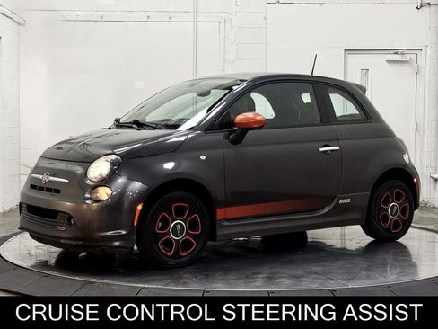 Used 2016 FIAT 500 e w/ Esport Package image 4