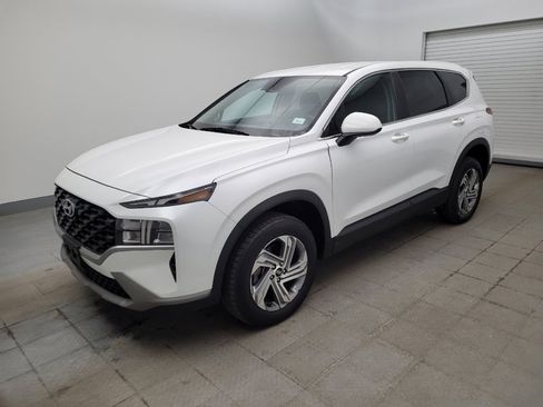 Used 2023 Hyundai Santa Fe SE image 2