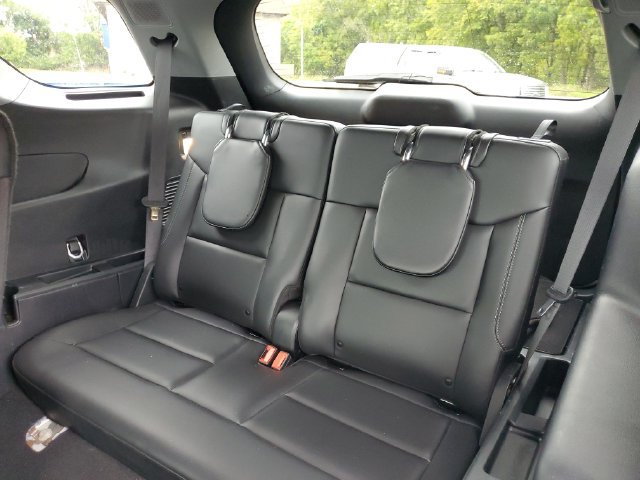 Used 2024 Ford Explorer XLT w/ Equipment Group 202A AWD/4WD image 30