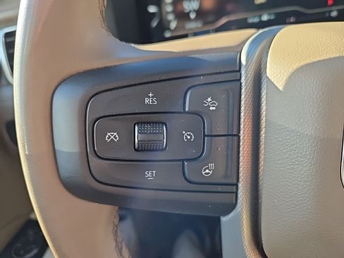 Used 2023 GMC Yukon XL Denali image 15