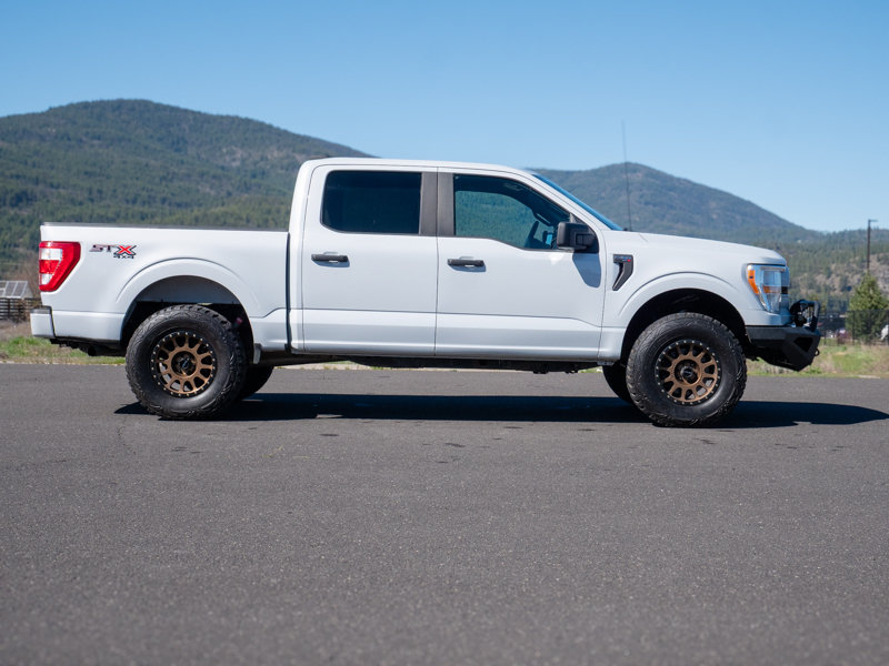 Used 2021 Ford F150 4x4 SuperCrew image 4
