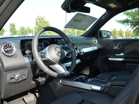 New 2026 Mercedes-Benz GLB 250 4MATIC image 39