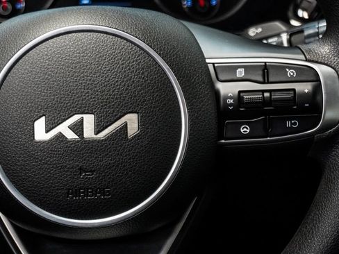Used 2022 Kia K5 LXS FWD image 13