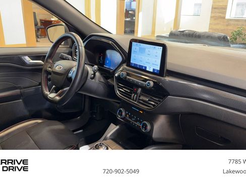 Used 2024 Ford Escape ST-Line image 24