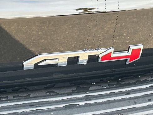 New 2026 GMC Yukon XL AT4 w/ AT4 Premium Plus Package AWD/4WD image 9
