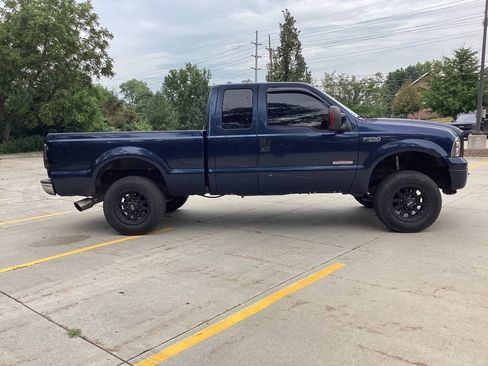Used 2003 Ford F250 XLT AWD/4WD image 5