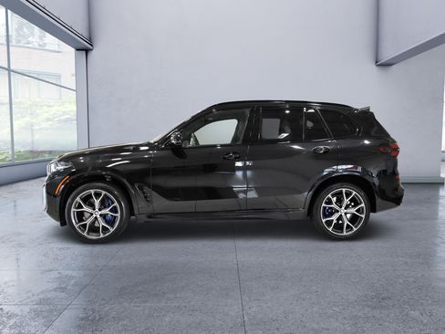 Used 2024 BMW X5 xDrive40i w/ M Sport Package AWD/4WD image 2