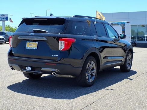 Certified 2023 Ford Explorer XLT w/ Equipment Group 202A AWD/4WD image 6