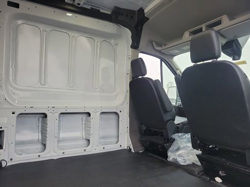 New 2026 Ford Transit 250 148 Medium Roof image 13