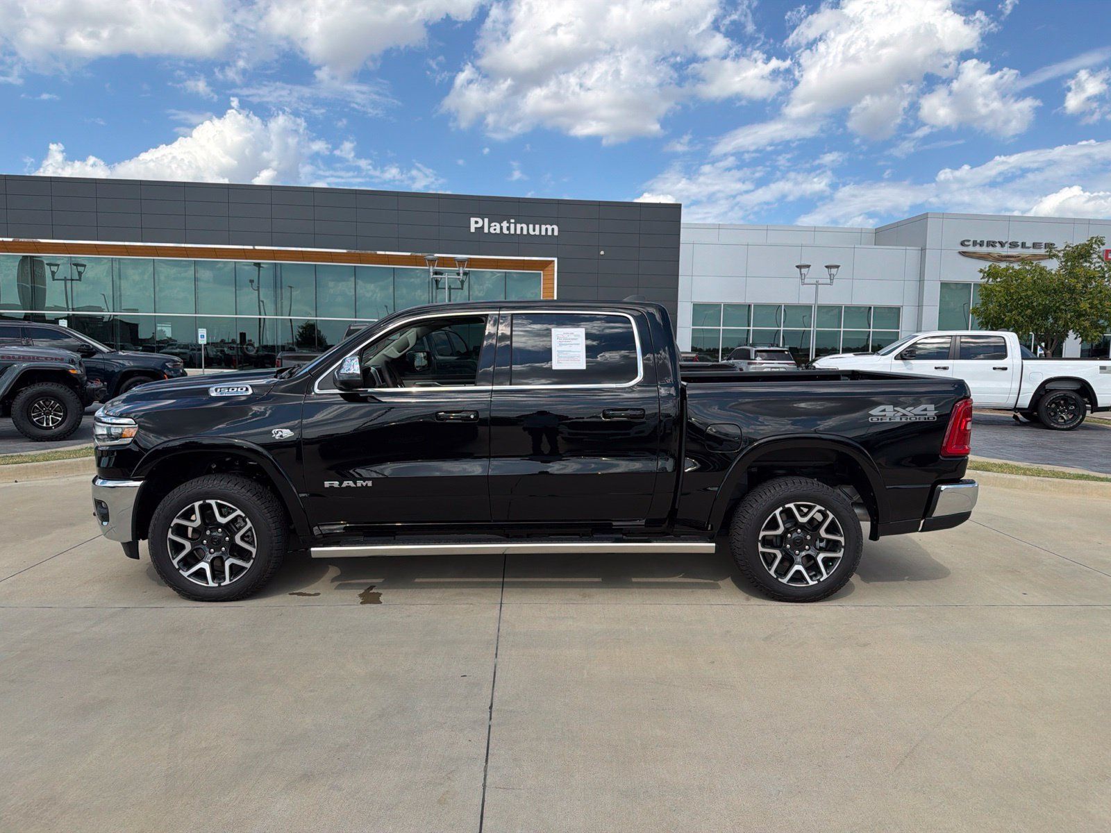 Used 2026 RAM 1500 Laramie w/ Off Road Group AWD/4WD image 2