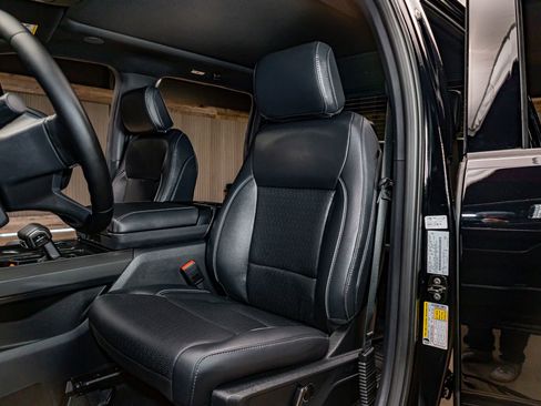 Used 2025 Ford F150 Lariat w/ Equipment Group 502A High image 21